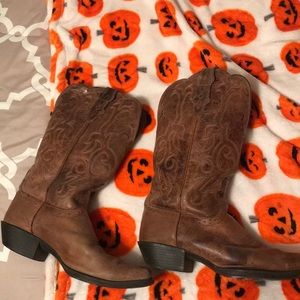 Justin cowboy boots